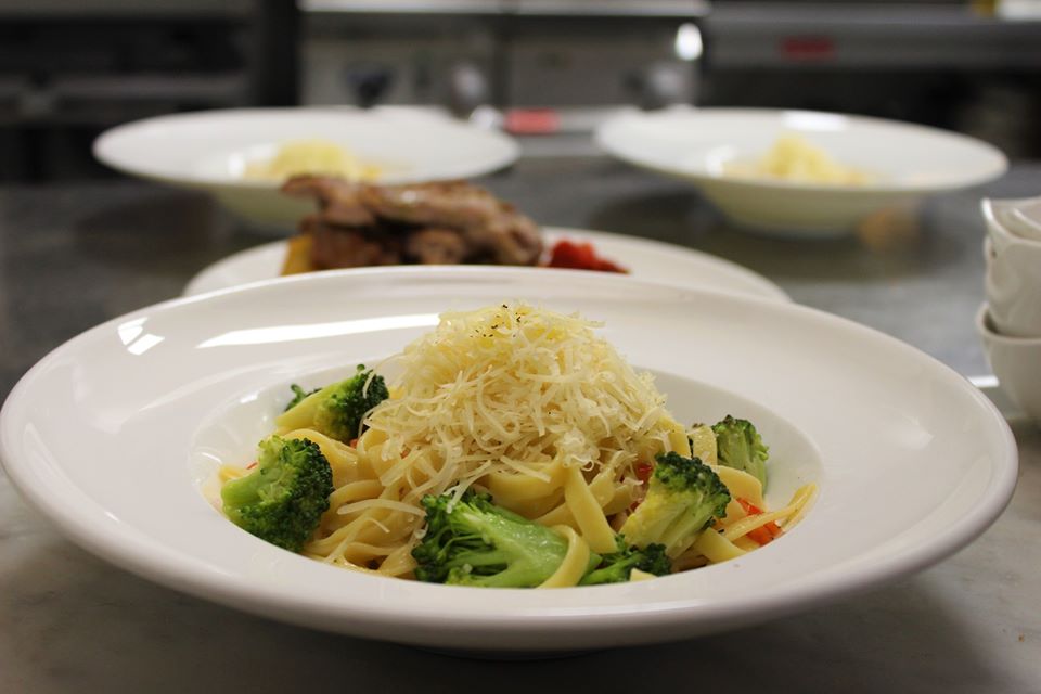 107865843_1229639517385332_7800799049667534799_n